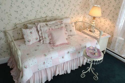Hotel Walden Inn And Suites