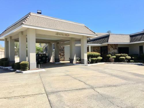 Travelers Rest Motel