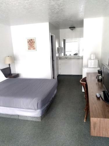 Kootenai Valley Motel