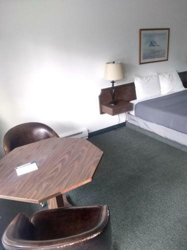 Kootenai Valley Motel