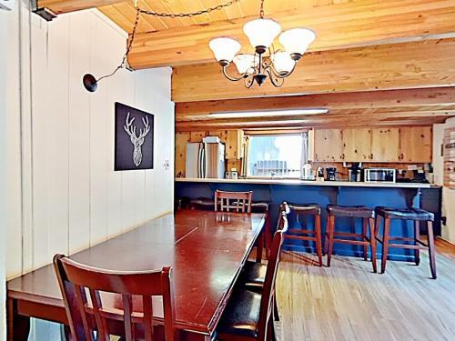 3689 Spruce Ave Home