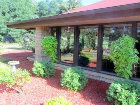 Hotel Spring Valley Inn