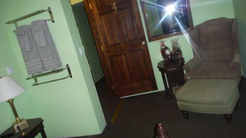 Posada Up A Creek Inn