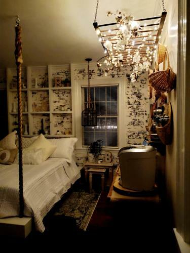 Woodland Retreat - Wanderlust