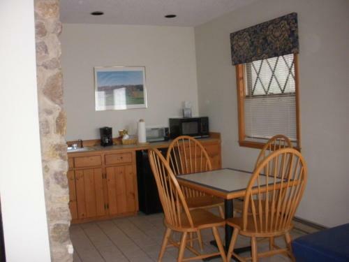 Posada High Meadows Inn