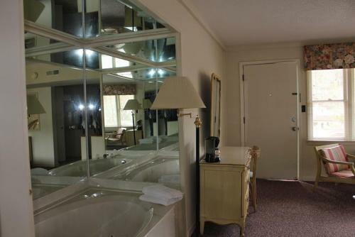 Posada High Meadows Inn
