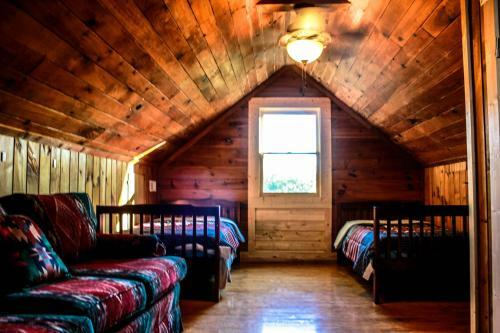 Lake View Cabin