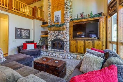 Rocky Pines Lodge