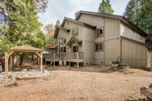 Rocky Pines Lodge