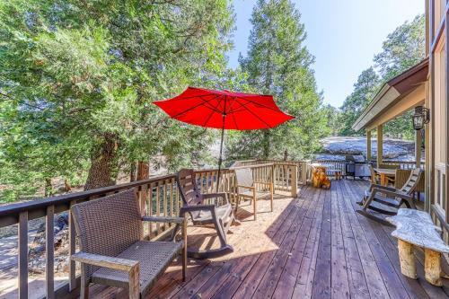 Rocky Pines Lodge