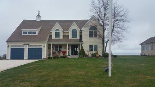 Bed & Breakfast Inn 38 Oak Bluff Circle
