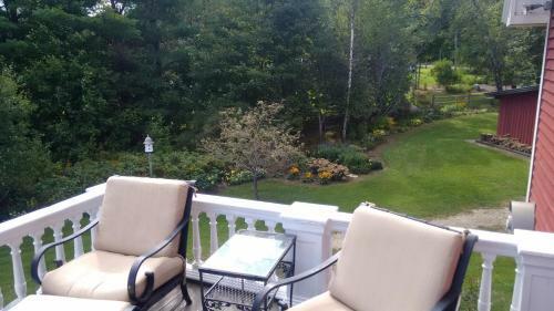 Bed & Breakfast Lodge At Millstone Hill