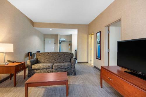 Hotel Quality Inn & Suites Benton - Draffenville
