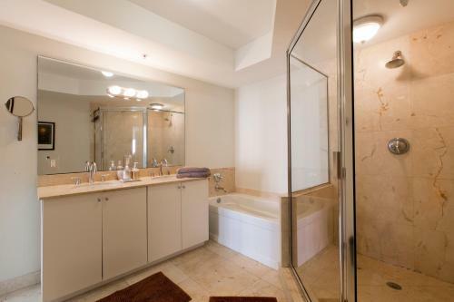 Apartment By Great Sunny Isles Lodging