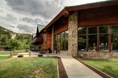 Hotel Spearfish Canyon Lodge