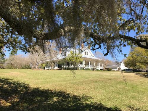 Bed & Breakfast Canemount Plantation Inn