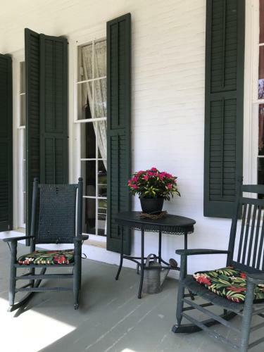 Bed & Breakfast Canemount Plantation Inn