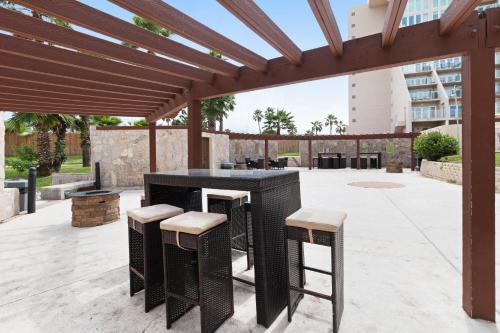 Solare Garden Villa 865