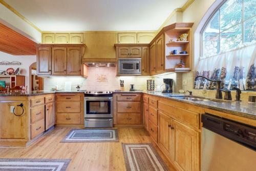 New England Cottage