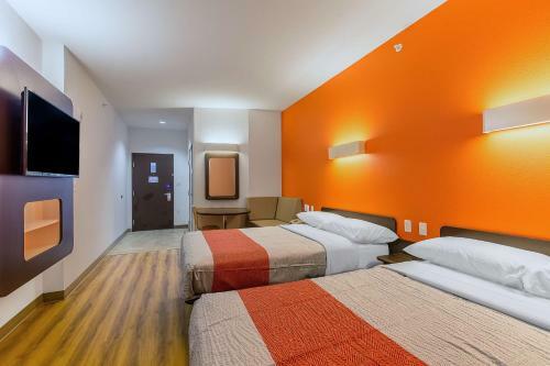 Hotel Motel 6 Texas City I-45 South