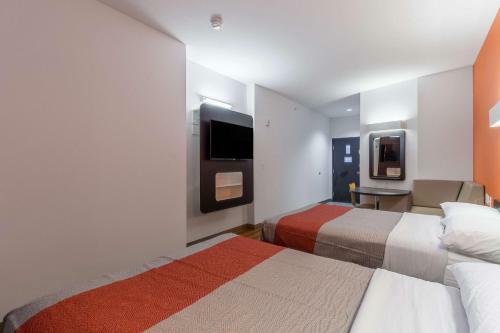 Hotel Motel 6 Texas City I-45 South