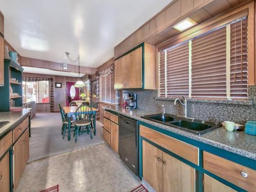 The Stanford 865s Home