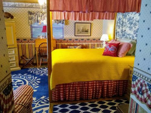 Shamrock Thistle & Crown B&B