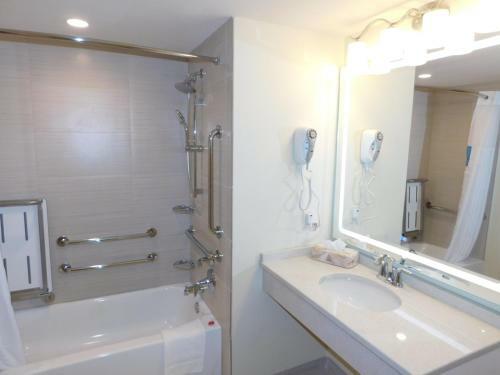 Hotel Days Inn & Suites By Wyndham Kearney