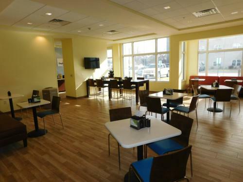 Hotel Days Inn & Suites By Wyndham Kearney