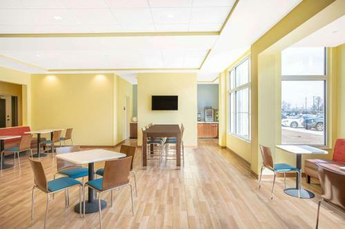 Hotel Days Inn & Suites By Wyndham Kearney