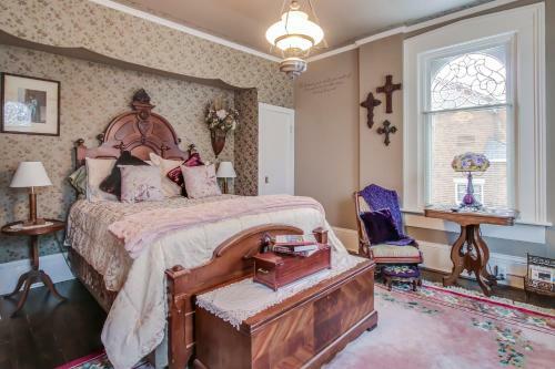 Baert Baron Mansion Bed & Breakfast