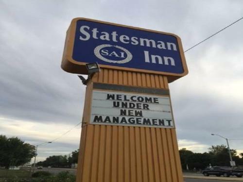 Motel Statesman Inn