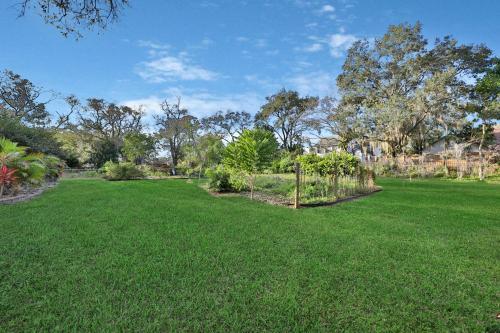 Oak Grove Oasis