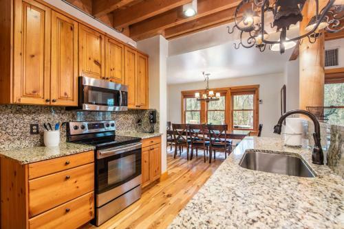 Fox Hollow Home