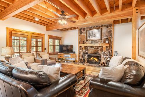 Fox Hollow Home