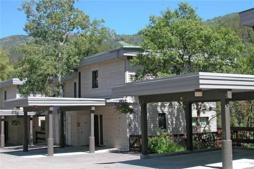 Storm Meadows Townhouses - Sth26