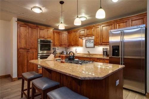 Highmark Steamboat Springs - Hm3b