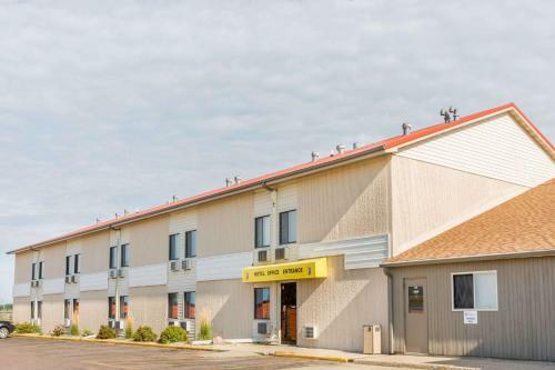 Hotel Super 8 By Wyndham Luverne