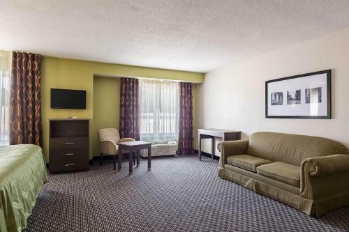 Hotel Quality Inn Warsaw Near Rappahannock River