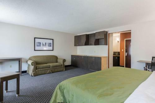 Hotel Quality Inn Warsaw Near Rappahannock River