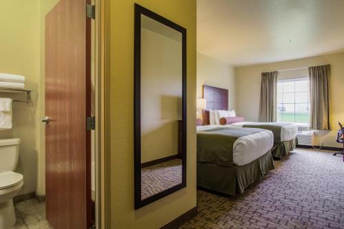 Cobblestone Hotel & Suites - Orrville