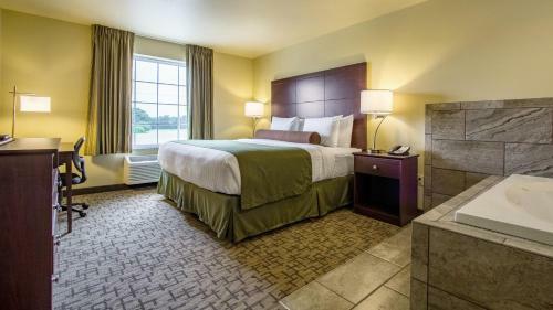 Cobblestone Hotel & Suites - Orrville