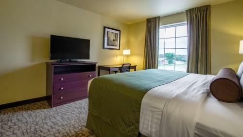 Cobblestone Hotel & Suites - Orrville