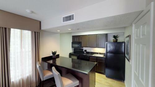 Hotel Chase Suites Brea