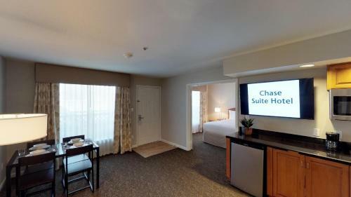 Hotel Chase Suites Brea