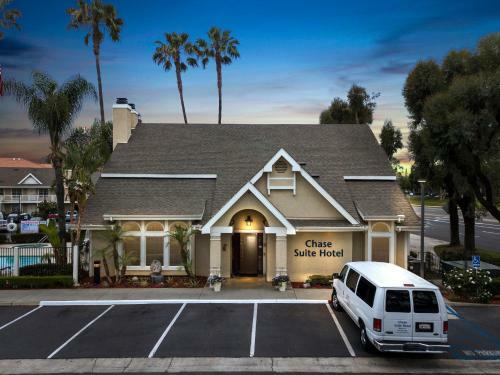 Hotel Chase Suites Brea