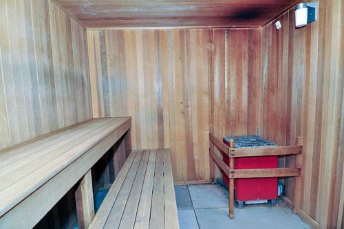 Treehouse 303