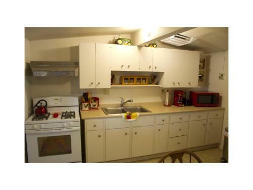 Cozy 2 Br On 4 Acres With Orchard