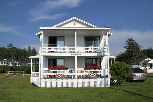Posada Ocean Point Inn