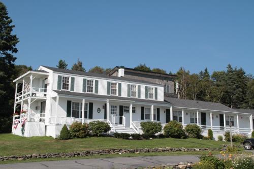 Posada Ocean Point Inn